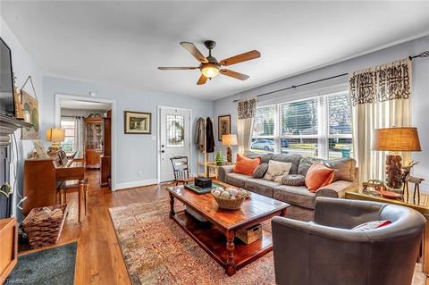 1506 Pinehurst Dr, High Point, NC 27262 photo 6