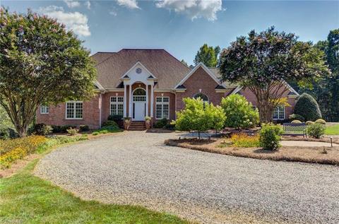 687 Riverview Rd, Advance, NC 27006 photo 2