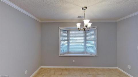 3155 Windchase Ct, High Point, NC 27265 photo 9