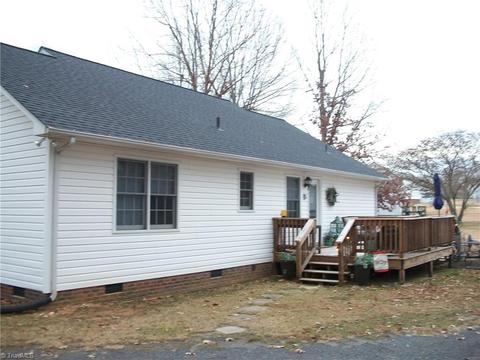 356 Periwinkle Rd, Eden, NC 27288 photo 4