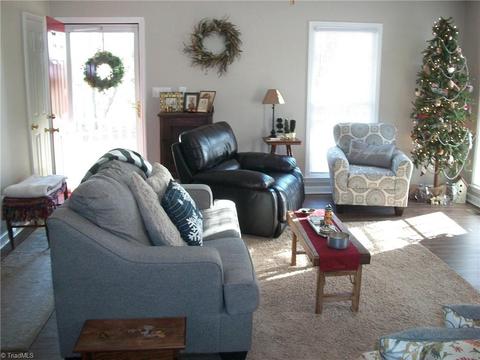 356 Periwinkle Rd, Eden, NC 27288 photo 8
