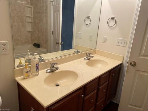 203 Weston Woods Cir, Trinity, NC 27370 photo 10
