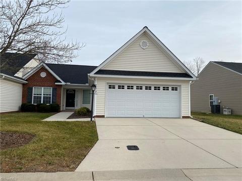 203 Weston Woods Cir, Trinity, NC 27370 photo 1