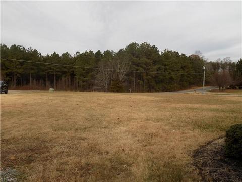211 Christopher Rd, Stokesdale, NC 27357 photo 5