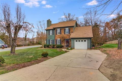 3323 Timberwolf Ave, High Point, NC 27265 photo 2