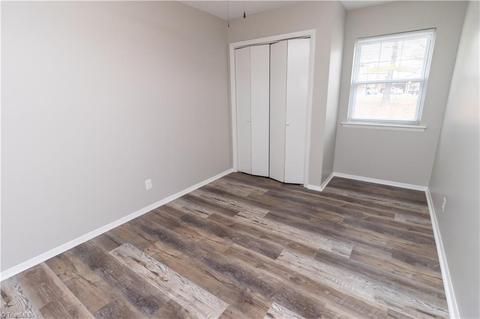 2217 Shadow Valley Rd, High Point, NC 27265 photo 11