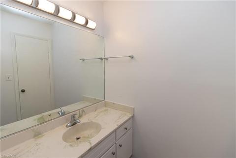 2217 Shadow Valley Rd, High Point, NC 27265 photo 16