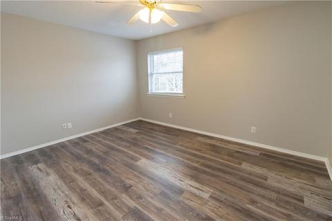 2217 Shadow Valley Rd, High Point, NC 27265 photo 13