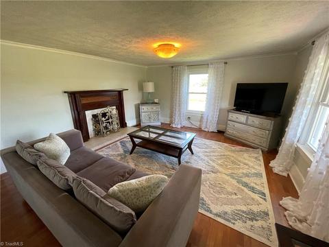 785 Purlear Rd, Purlear, NC 28665 photo 3