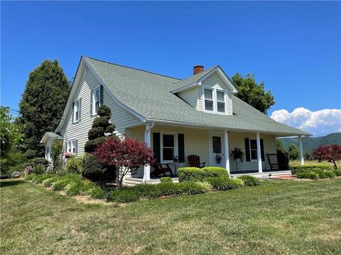 785 Purlear Rd, Purlear, NC 28665 photo 1