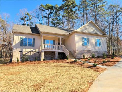 414 Brown Rd, King, NC 27021 photo 1