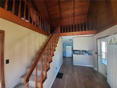 409 Colbert Rd, Traphill, NC 28685 photo 5