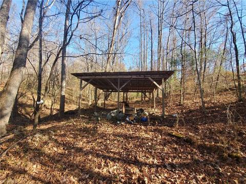 409 Colbert Rd, Traphill, NC 28685 photo 22
