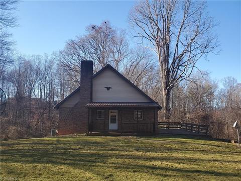 409 Colbert Rd, Traphill, NC 28685 photo 1