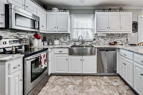 5692 Rolling Meadows Rd, Randleman, NC 27317 photo 19