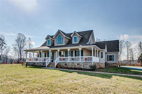 5692 Rolling Meadows Rd, Randleman, NC 27317 photo 1