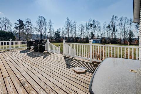 5692 Rolling Meadows Rd, Randleman, NC 27317 photo 5
