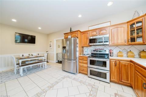 263 Dublin Rd, Advance, NC 27006 photo 8
