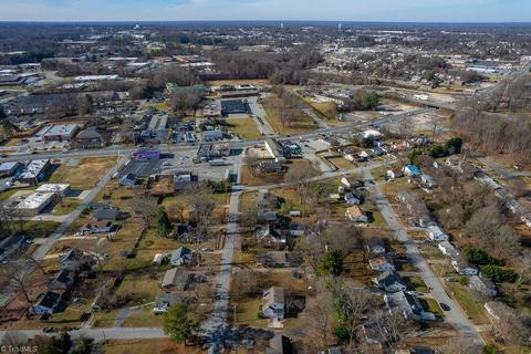 213 E Moore Ave, High Point, NC 27263 photo 29