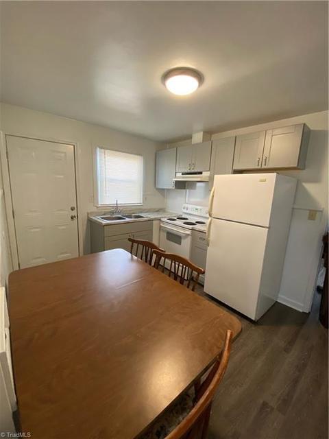 930 Randolph St, High Point, NC 27260 photo 3