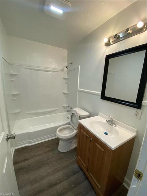 930 Randolph St, High Point, NC 27260 photo 6