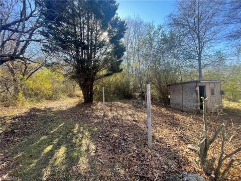 222 E Aiken Rd, Eden, NC 27288 photo 15