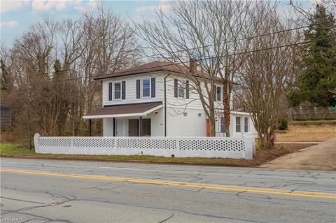 439 Elm St, Graham, NC 27253 photo 3