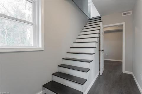 439 Elm St, Graham, NC 27253 photo 8