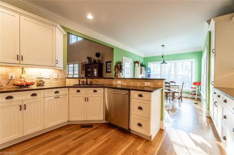 1065 Devil Den Rd, Danbury, NC 27016 photo 21