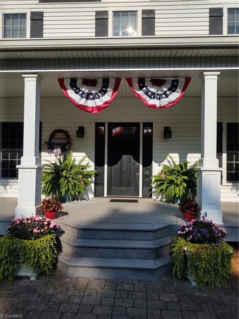 1065 Devil Den Rd, Danbury, NC 27016 photo 7