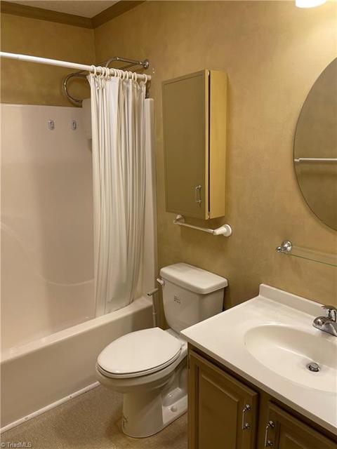1709 Ternberry Rd, High Point, NC 27262 photo 8