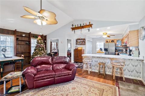 144 Longview Rd, Madison, NC 27025 photo 5