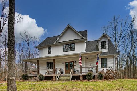 3498 Hartsell Dr, Trinity, NC 27370 photo 1