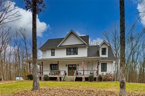 3498 Hartsell Dr, Trinity, NC 27370 photo 2