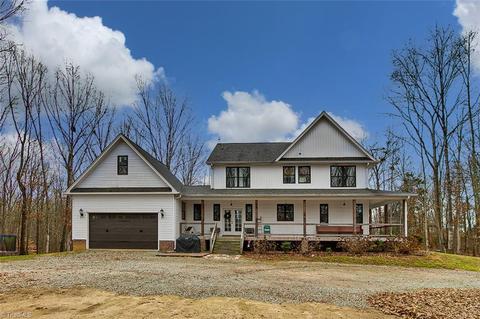 3498 Hartsell Dr, Trinity, NC 27370 photo 4