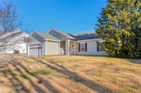 3589 Bent Trace Dr, High Point, NC 27265 photo 3