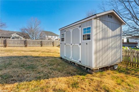 3589 Bent Trace Dr, High Point, NC 27265 photo 37