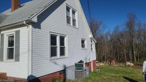 1444 Elgin Ave, High Point, NC 27262 photo 3