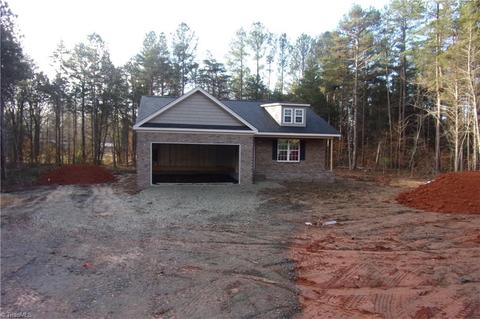 977 Flat Swamp Rd, Denton, NC 27239 photo 2