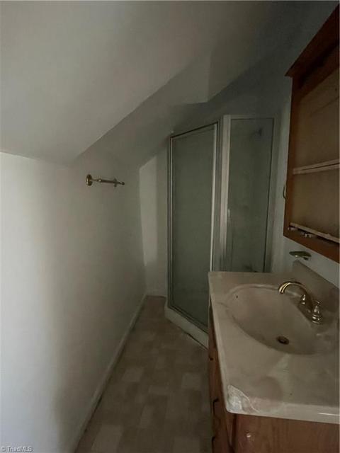 1221 Cedrow Dr, High Point, NC 27260 photo 6