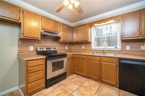 4015 Cresent Ave, Trinity, NC 27370 photo 12