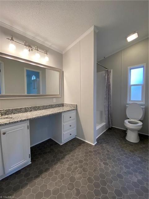 1105 Phillips Mill Rd, Pinnacle, NC 27043 photo 15