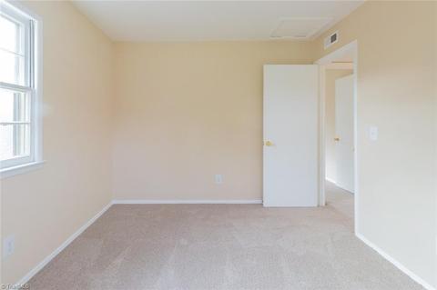 1608 Gavin Dr, High Point, NC 27260 photo 13