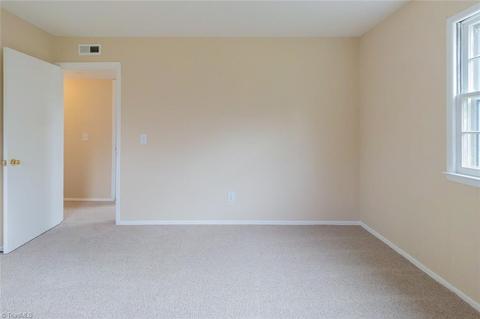1608 Gavin Dr, High Point, NC 27260 photo 11