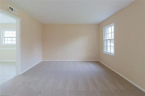 1608 Gavin Dr, High Point, NC 27260 photo 5