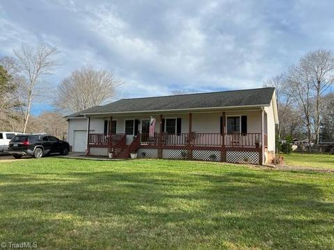4138 Hoover Hill Rd, Trinity, NC 27370 photo 1