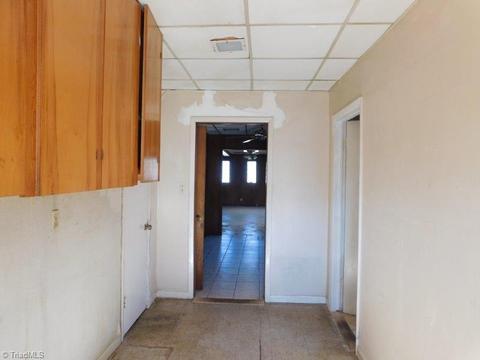 1702 Guyer St, High Point, NC 27265 photo 13