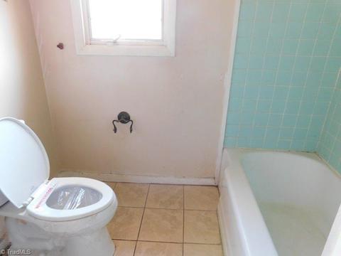 1702 Guyer St, High Point, NC 27265 photo 15