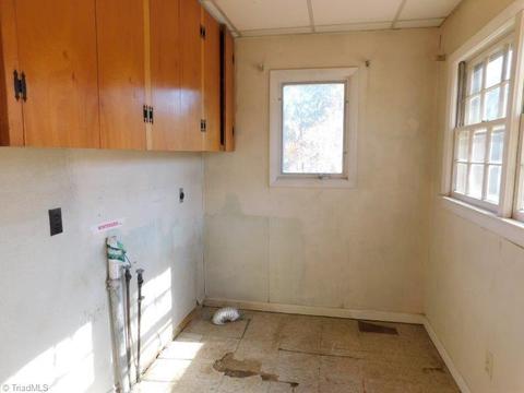 1702 Guyer St, High Point, NC 27265 photo 14