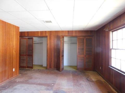 1702 Guyer St, High Point, NC 27265 photo 9